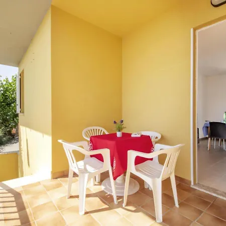Appartement Pleasant In With Shared Pool